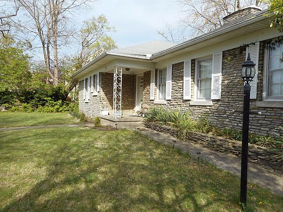 2nd image of 150 Saint Margaret Dr