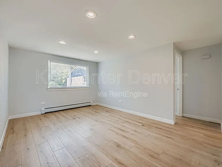 2356 S Linden Ct #C — Photo 4