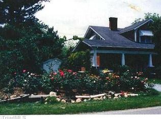 123 N Asheboro St, Liberty, NC 27298