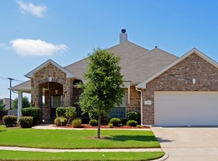 15 Beechcreek Dr, Edgecliff Village, TX 76134