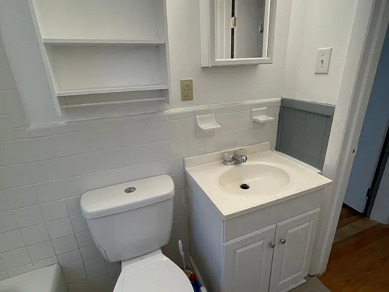 104 Brock St — Photo 19