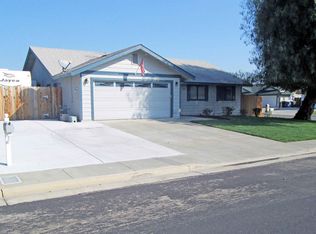 940 Greenwood Ave, Hanford, CA
