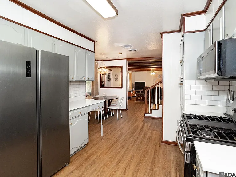 10784 Island Rd — Photo 2