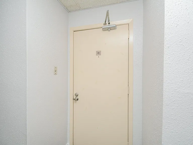 8519 Hearth Dr #26 — Photo 2