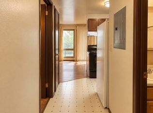 921 N 96th St #12S, Seattle, WA 98103