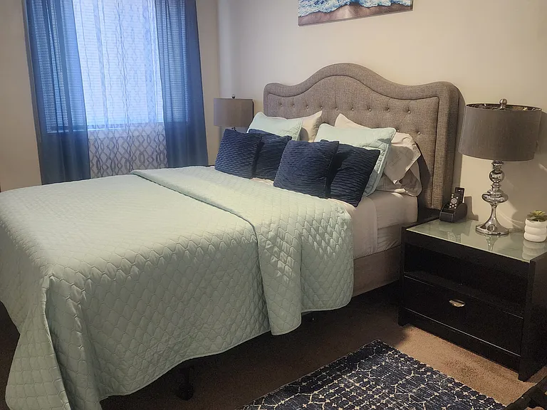 10 Halley Pl SE #103 — Photo 6