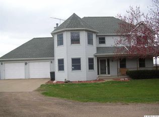 13167 Somerset Hills Dr, Dubuque, IA 52002