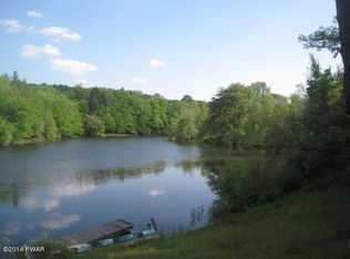 51 Sterling Shore Rd, Lake Ariel, PA 18436