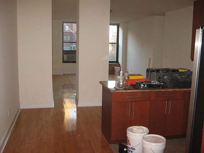 1st image of 1 Park Cir