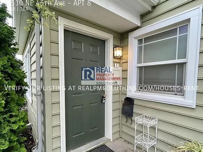 1510 NE 45th Ave #8 — Photo 2