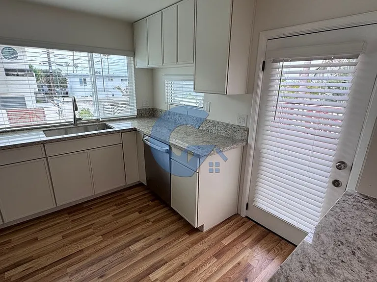 1641 Law St — Photo 11