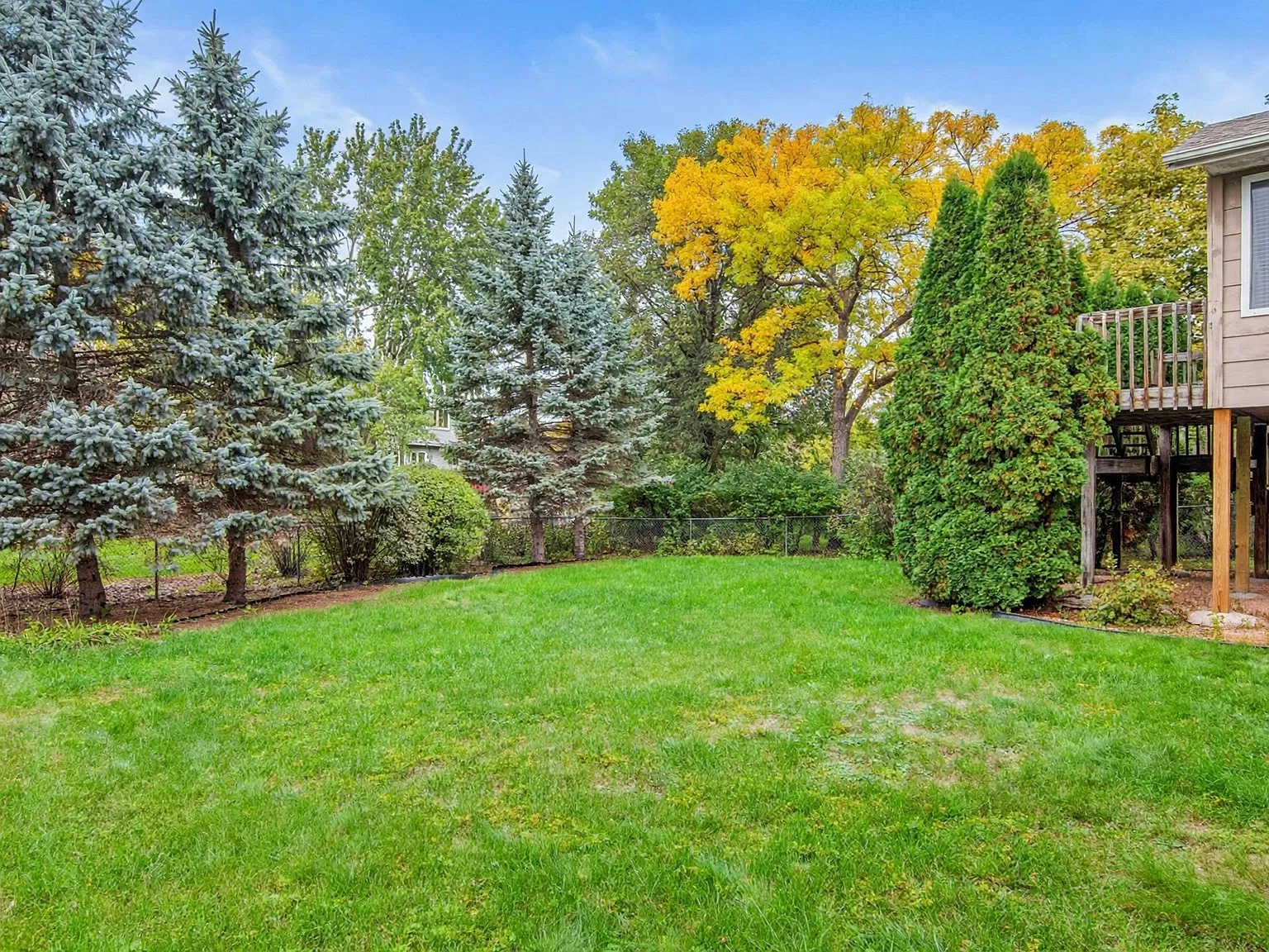 4 bed, 2441 sqft, $3,600 — Photo 4