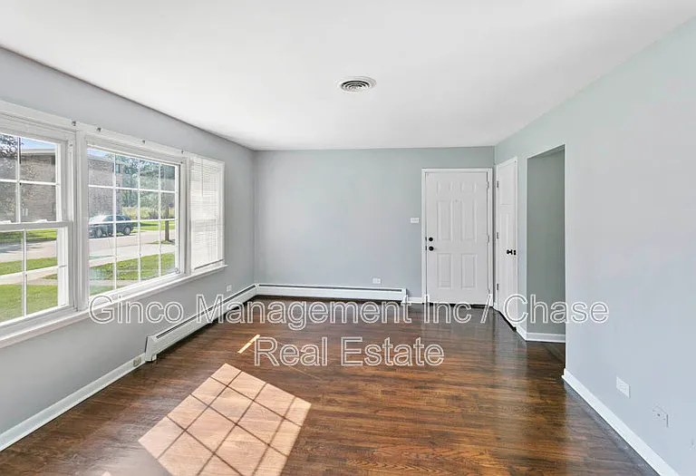 11212 1st St #4 — Photo 6