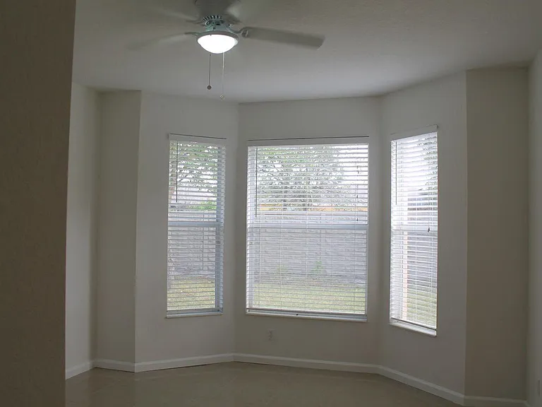 1804 SW Jamesport Dr — Photo 18