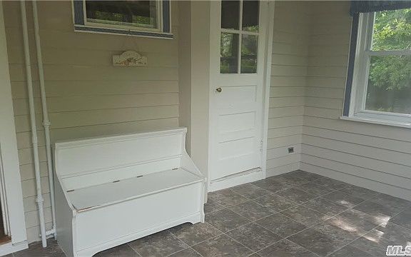 3rd image of 48 Ironwood St