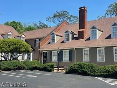 101 N Park Dr APT E, Greensboro, NC, 27401