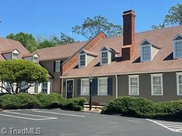 101 N Park Dr APT E, Greensboro, NC 27401