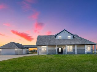 5910 Brazos Lakes Dr, Richmond, TX 77469