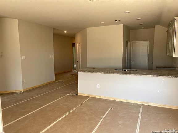 3rd image of 13938 Reservoir Drive