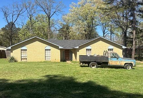 1st image of 1724 Hamilton Blvd