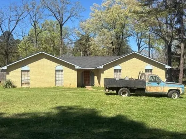 1724 Hamilton Blvd, Jackson, MS 39213