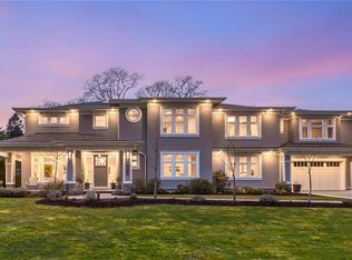 3350 Weald Rd, Oak Bay, BC V8R 6E3