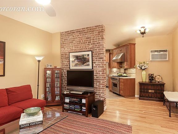3rd image of 267 Park Pl APT 2A