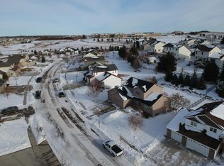 4307 Overland Rd, Bismarck, ND 58503