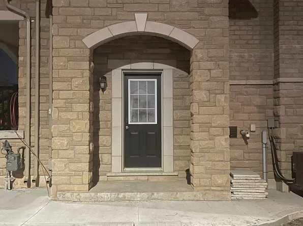 63 Allegro Dr #Basement, Brampton, ON L6Y 6J9