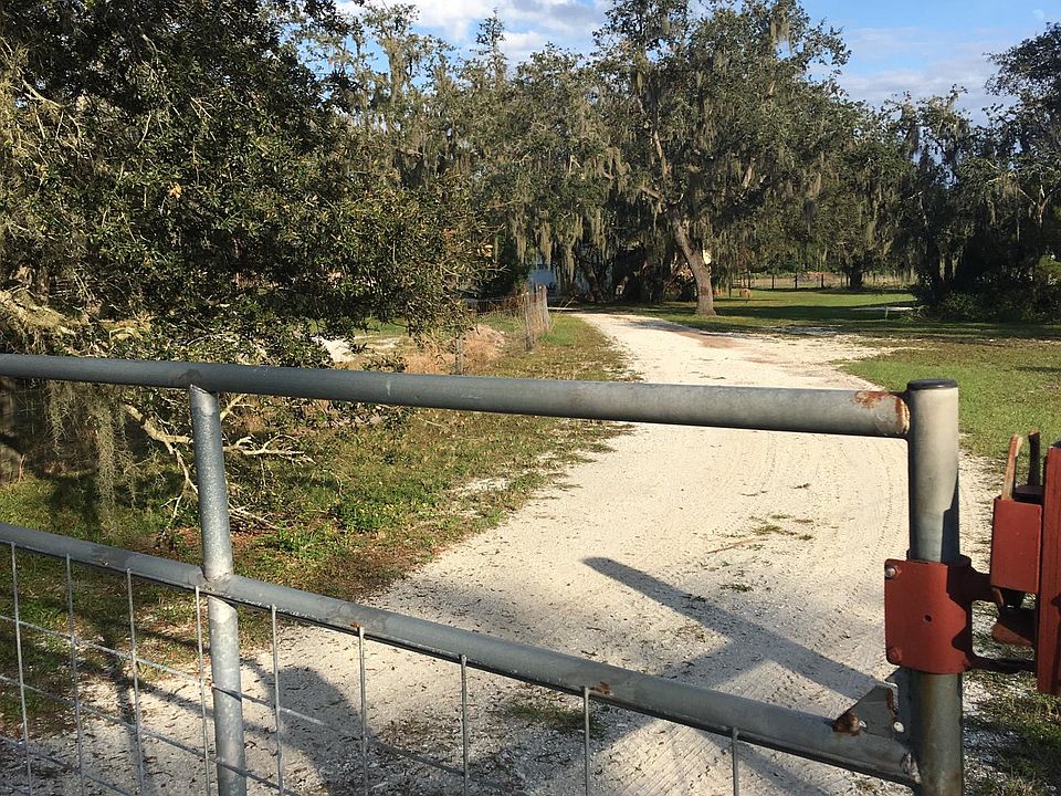 Private, gated entry to your home and land
