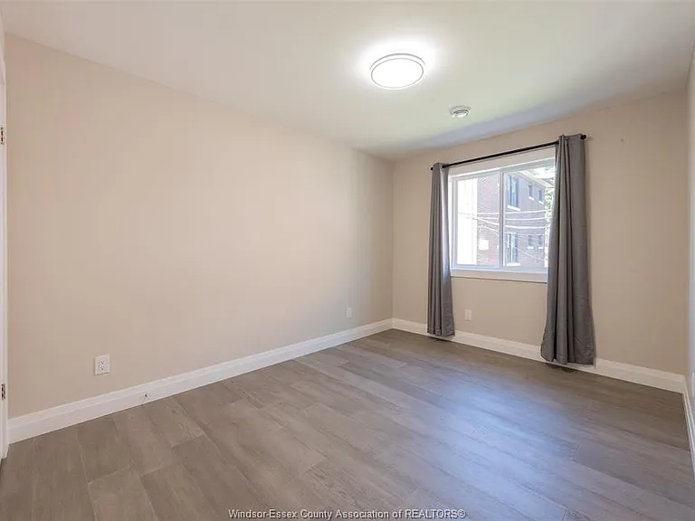 912 Hall Ave — Photo 14
