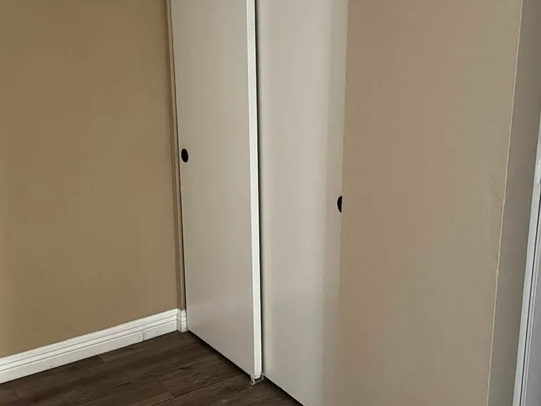Regina Apartments — Photo 20