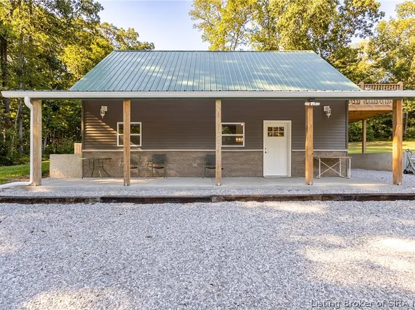 7785 N Pumpkin Center West Road, Scottsburg, IN 47170