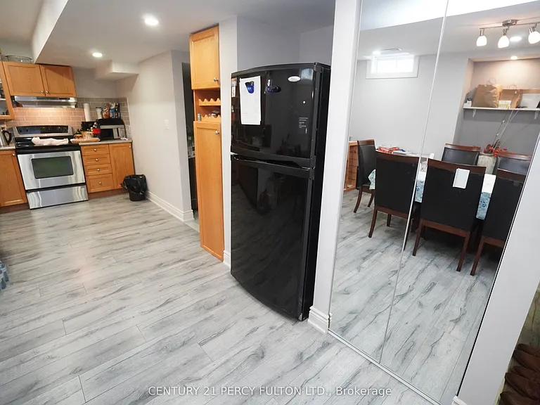 176 Alfred Smith Way — Photo 3