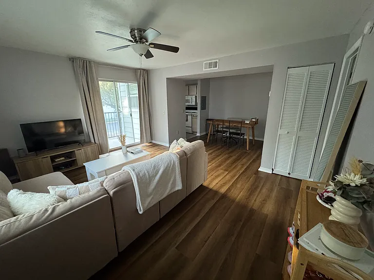 2360 SW Archer Rd #305 — Photo 12