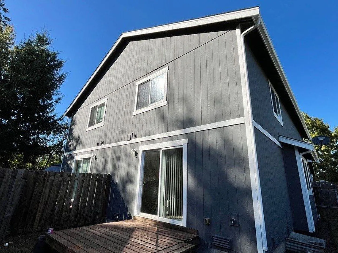 508 10th Street SE — Photo 3