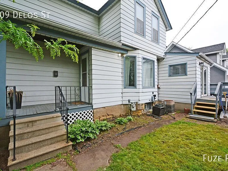109 Delos St W — Photo 20
