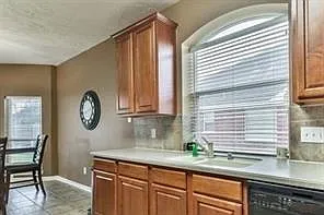 1621 N Yellowstone Dr — Photo 19