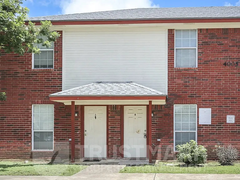 4005 Madison Dr #B — Photo 2