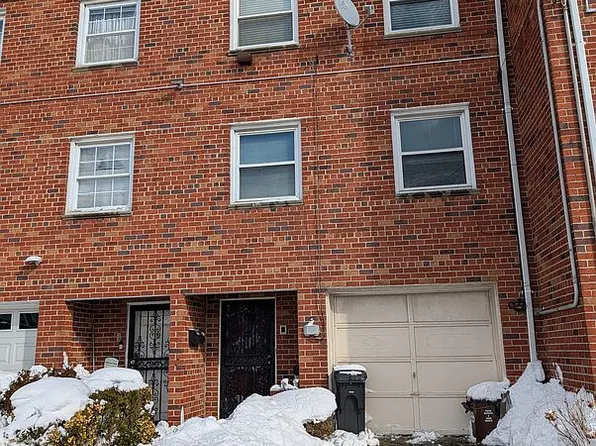 428 Fernside Pl Unit 428, Far Rockaway, NY 11691