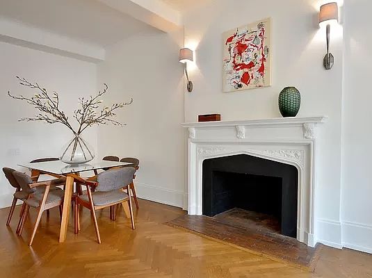 2nd image of 1095 Park Ave #14A