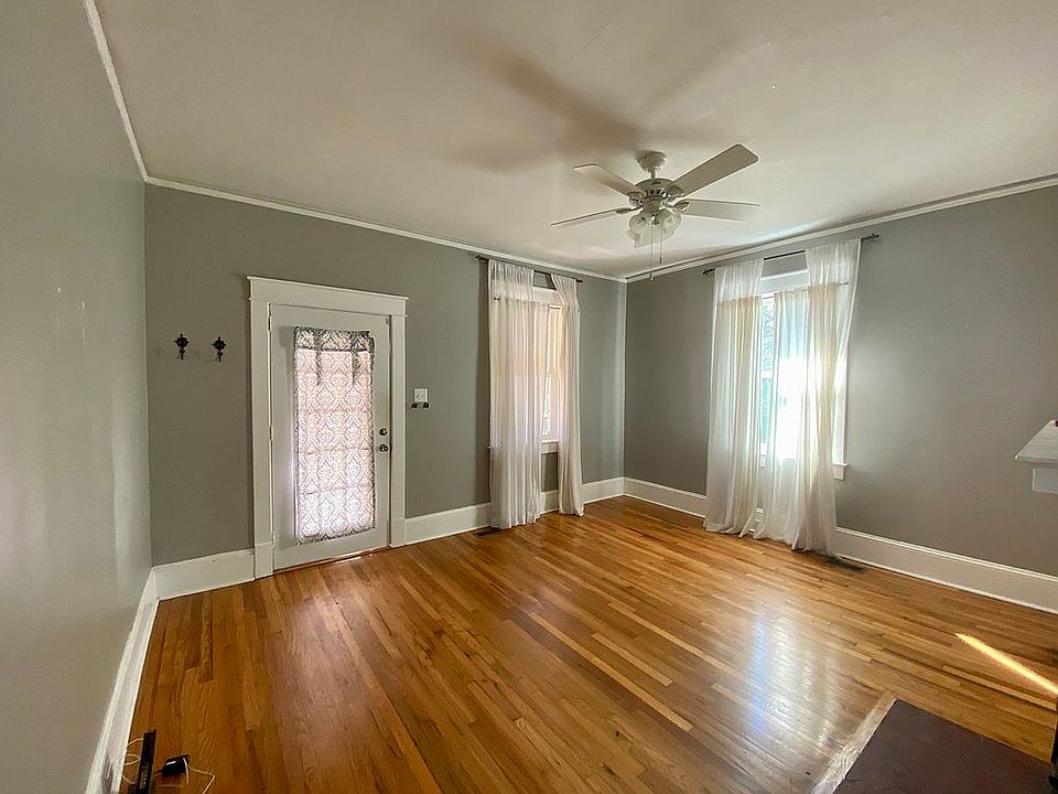 1st image of 530 Bond Ave