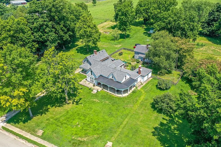 400 W Main St, Fairfield, KY 40020 Zillow