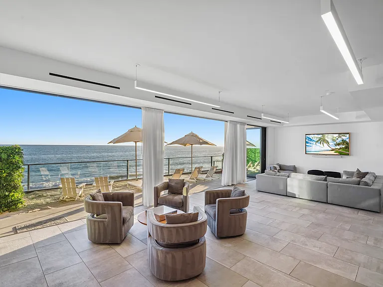 Unwind, recharge, and lose track of time in a space that feels like home.