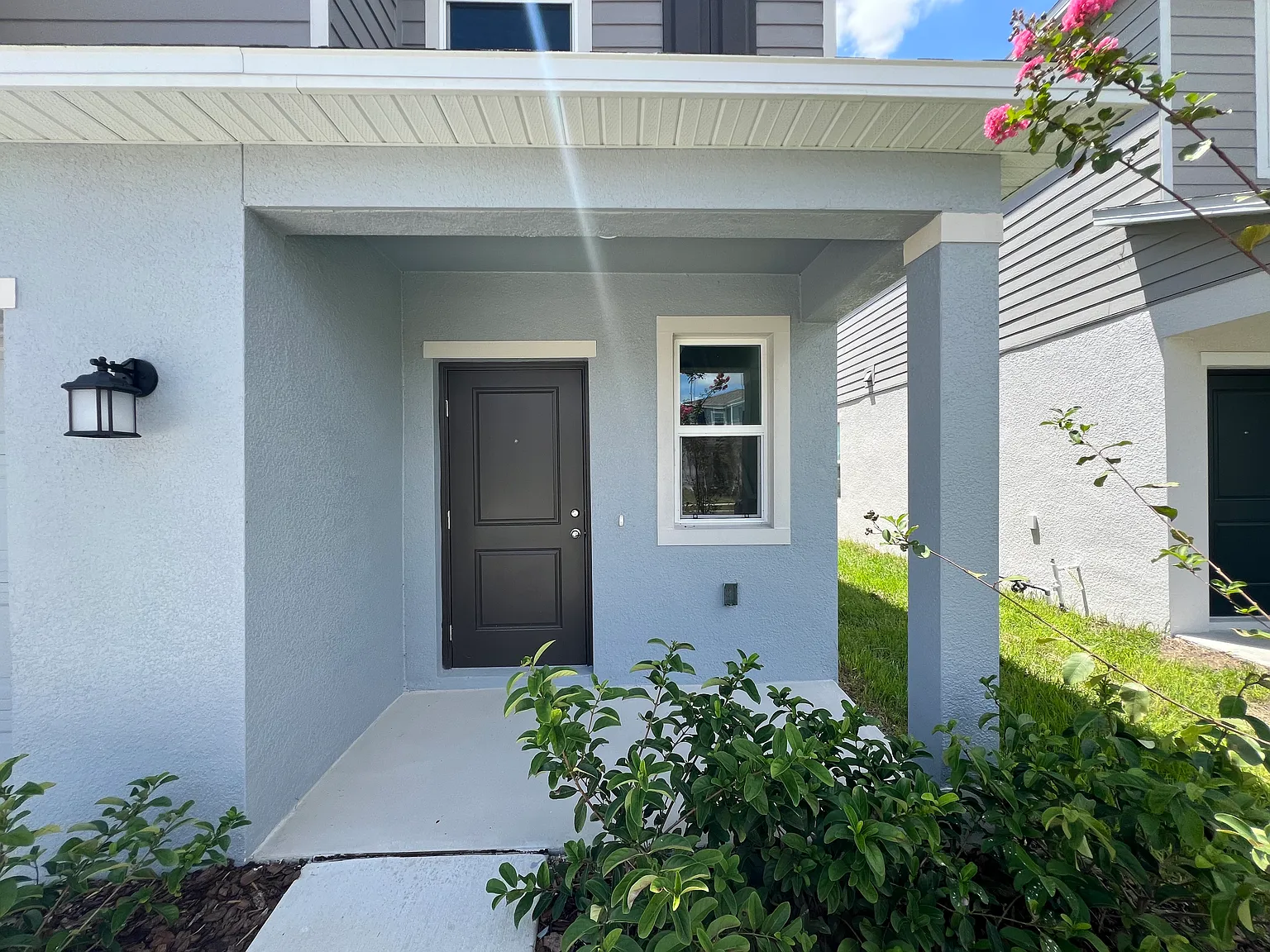 5 bed, 2112 sqft, $2,300 — Photo 3