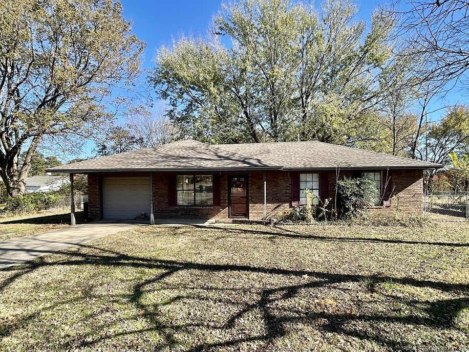 1st image of 201 Carrol Heights Dr