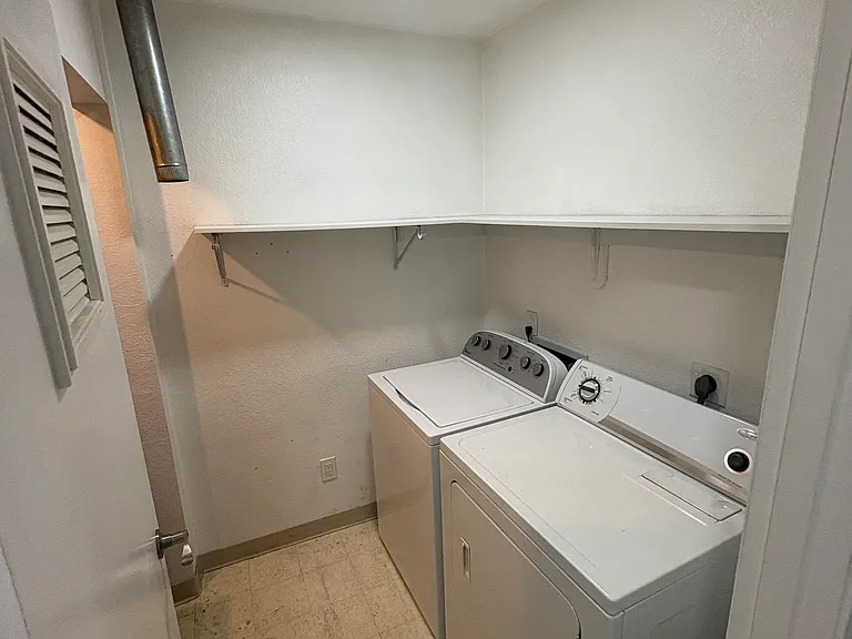 1721 E 59th Ave #3 — Photo 9