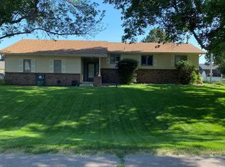 2116 Viking Rd, Grand Island, NE 68803
