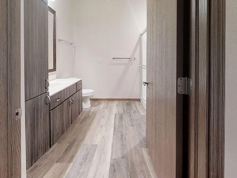 Saxony Village Apartments — Photo 21