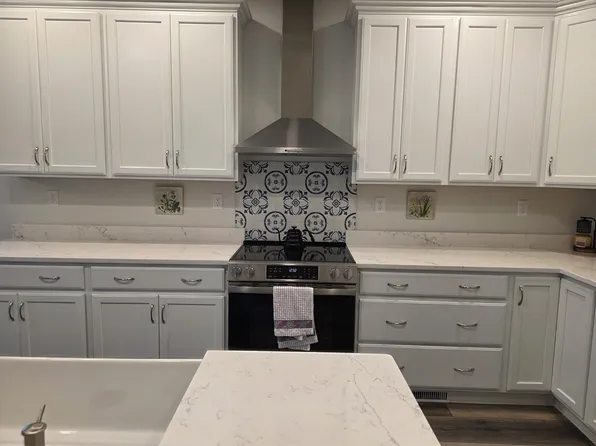 17 Fidelity Dr #71, Rutland, MA 01543